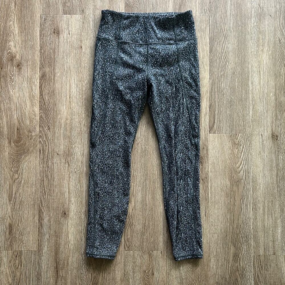 Athleta Lightning Static‎ 7/8 Tight Leggings Size Small High Rise Athletic